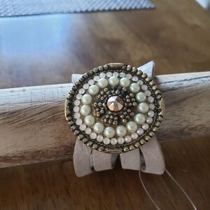 Elegant Gold and Cream Beaded Bracelet